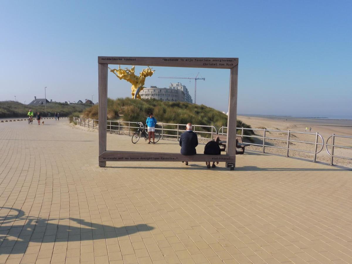 Studio On The Beach With Sea View Middelkerke Eksteriør bilde