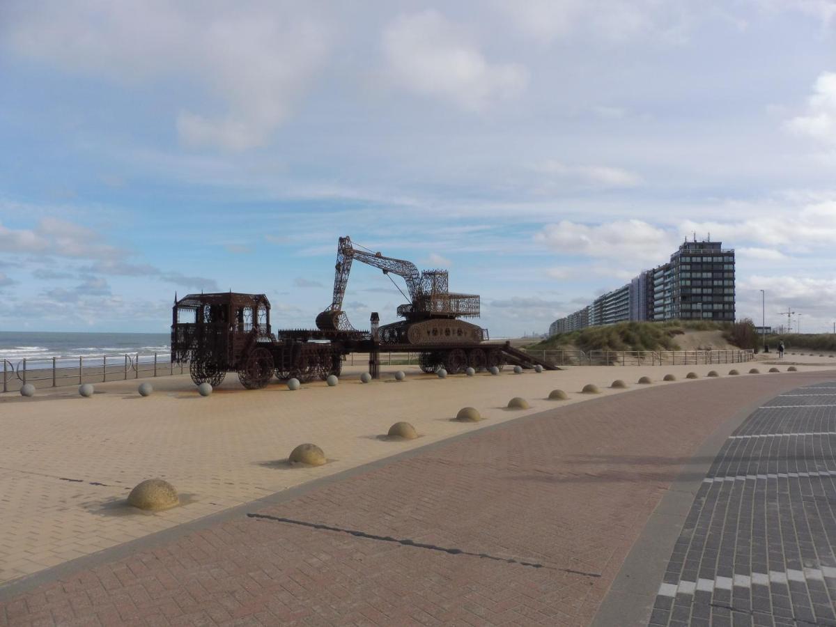 Studio On The Beach With Sea View Middelkerke Eksteriør bilde