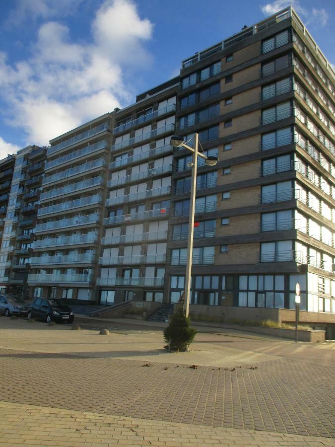 Studio On The Beach With Sea View Middelkerke Eksteriør bilde